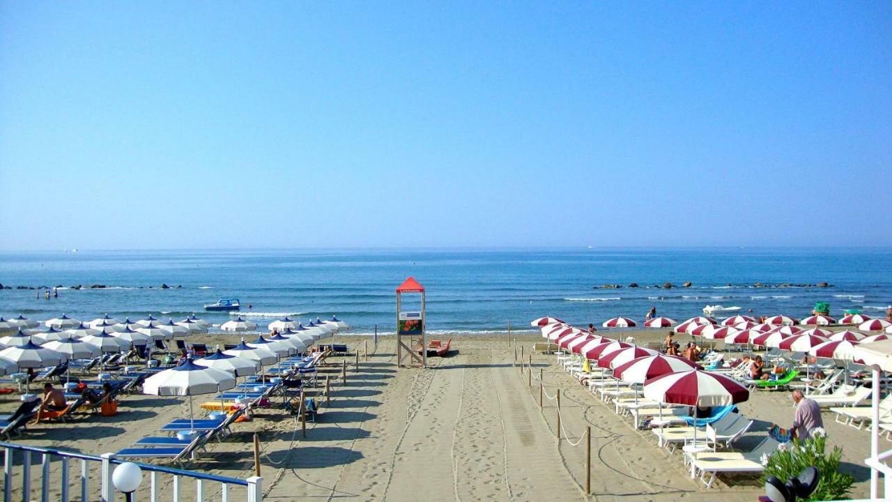 Апартаменти Buona Vacanza Боргетто-Санто-Спірито Екстер'єр фото